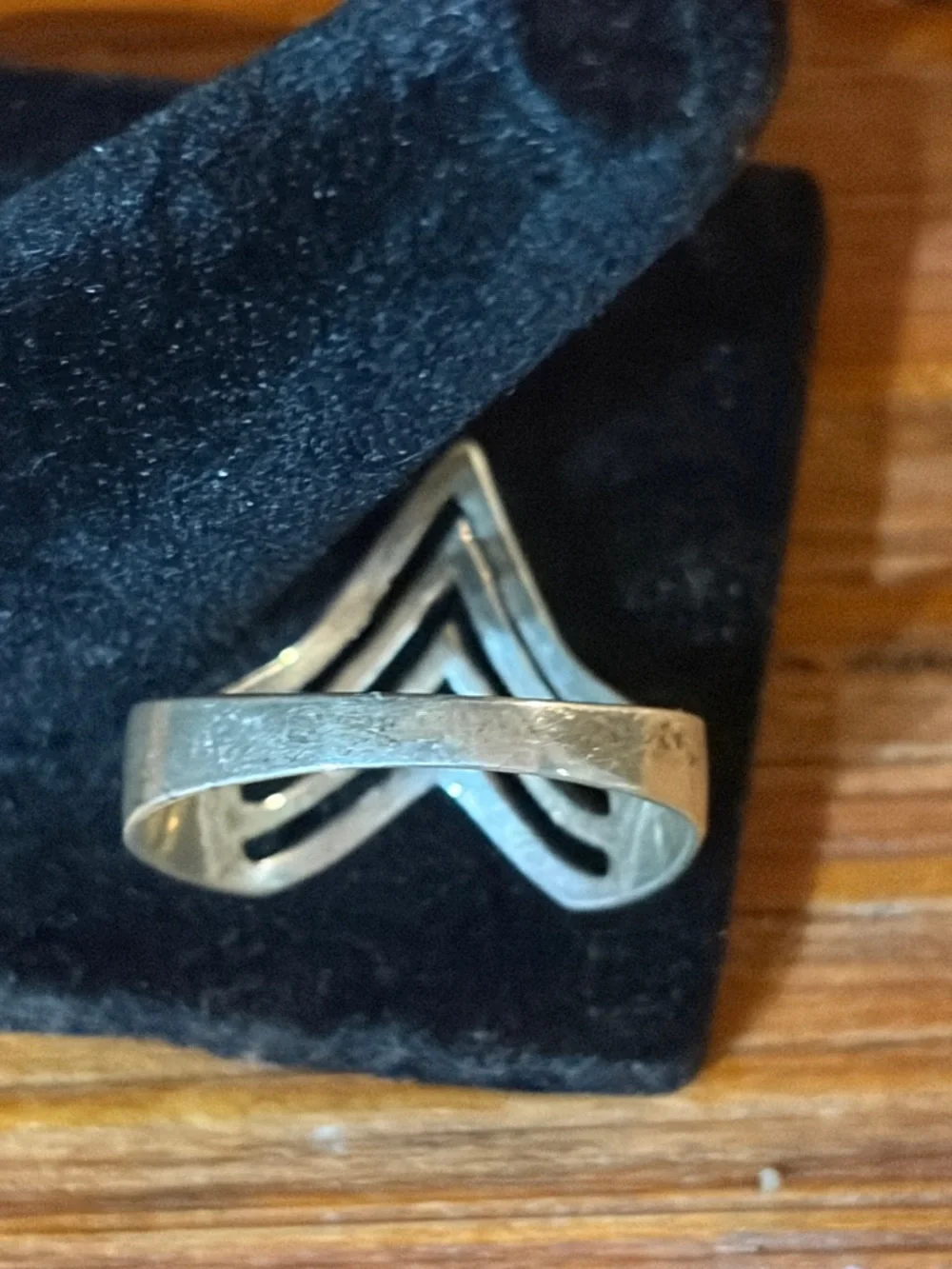 Vintage 1960s 1970s Chevron Cutout Silver-Tone Statement Ring Size 10